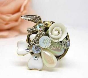 0法國JULIE正品戒指白薔薇幸運草_禮品、工藝品、飾品_世界工廠網中國產品信息庫